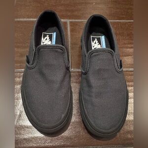 Vans boys Black Slip-On Shoes size 4